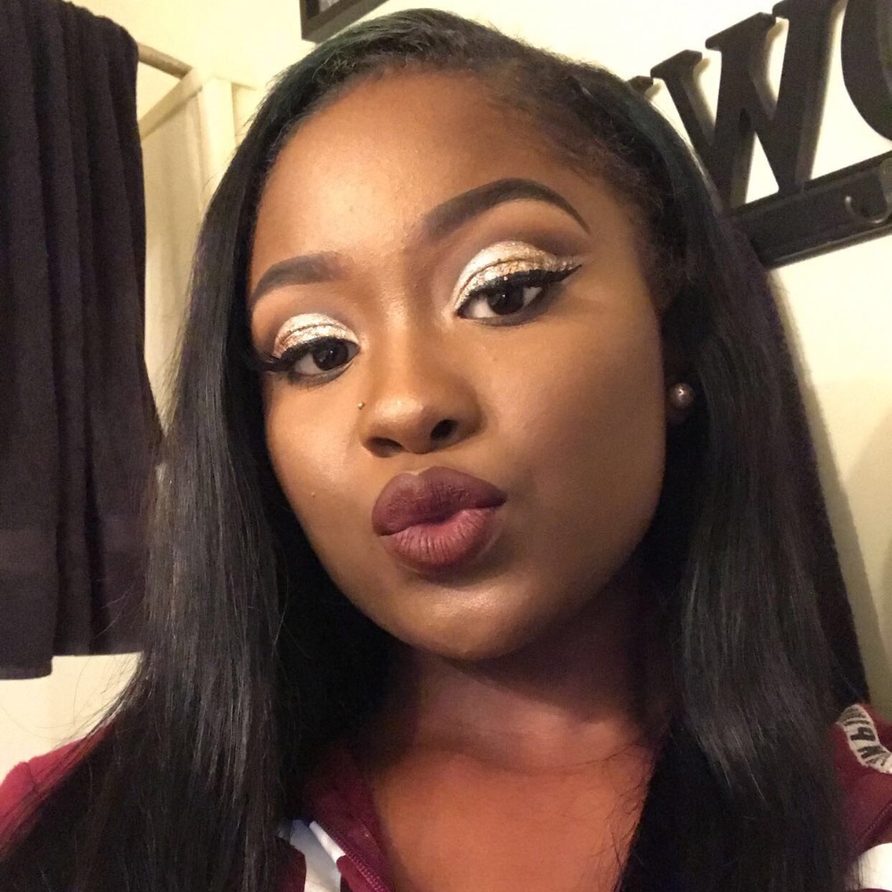 Meet your Posher, Latavia